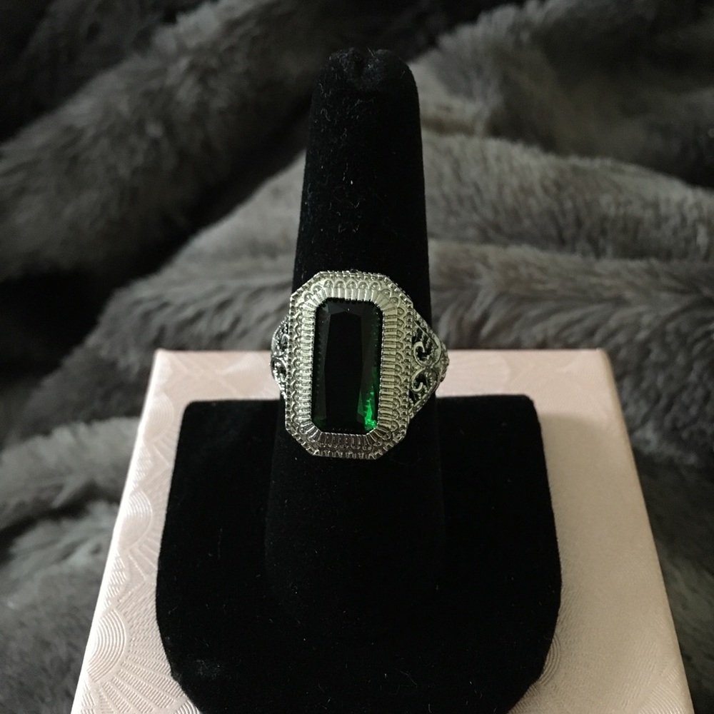 Sterling Silver Emerald Gemstone Ring - image 7